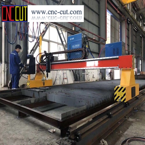 Air plasma cutting machine covers a large area